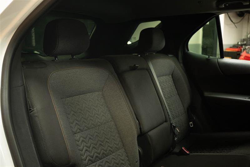 Used 2023 Chevrolet Equinox LT w/ LPO, Floor Liner Package AWD/4WD image 16