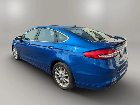 Used 2017 Ford Fusion Energi Titanium FWD image 9