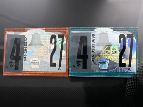 Used 2023 Volkswagen Jetta SE w/ Panoramic Sunroof Package image 9