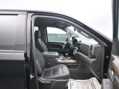 Used 2022 GMC Sierra 1500 Elevation w/ Elevation Premium Package image 10