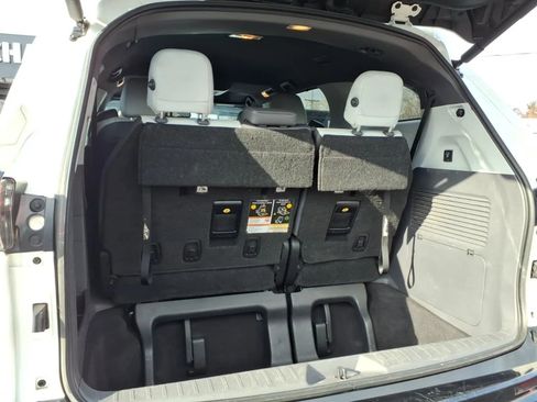 Used 2023 Toyota Sienna XSE w/ XSE Plus Package image 20