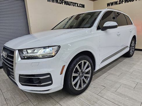 Used 2018 Audi Q7 3.0T Prestige w/ Prestige Package image 2