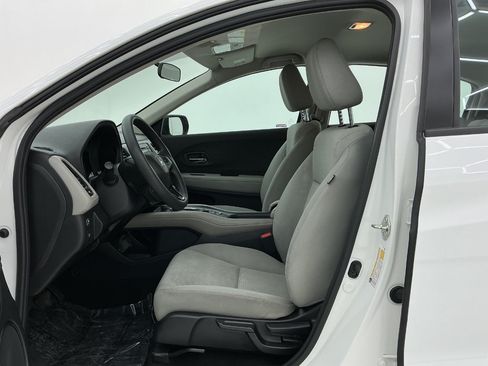 Used 2020 Honda HR-V LX image 14
