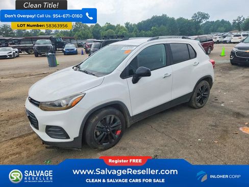 Used 2018 Chevrolet Trax LT w/ Redline Edition FWD image 1