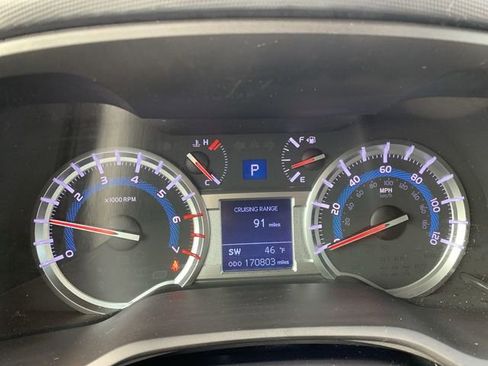 Used 2018 Toyota 4Runner SR5 image 20