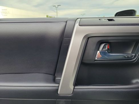 Used 2018 Toyota 4Runner Limited image 14