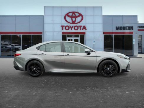 Certified 2025 Toyota Camry SE w/ Convenience Package FWD image 7