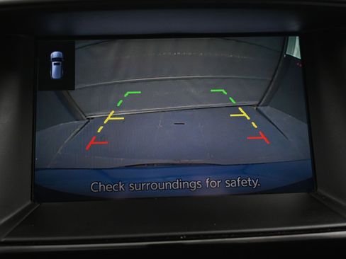 Used 2020 Nissan Pathfinder SV AWD/4WD image 16