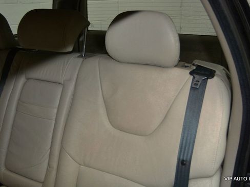 Used 2007 Volvo V70 2.4 FWD image 23