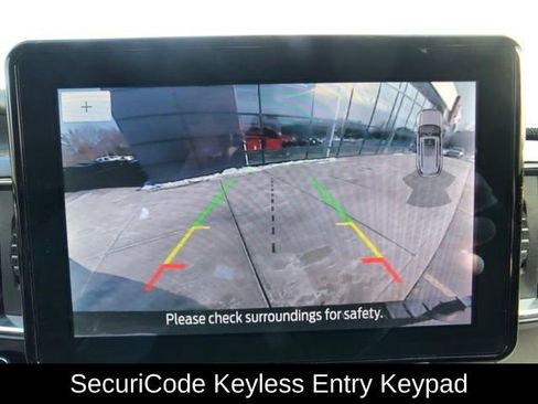 Used 2023 Ford Explorer XLT w/ Equipment Group 202A image 18