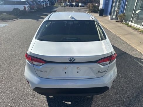 Used 2023 Toyota Corolla LE image 9