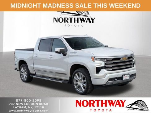 Used 2022 Chevrolet Silverado 1500 High Country w/ High Country Premium Package image 1