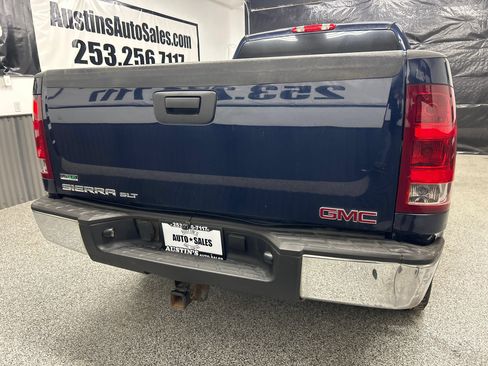 Used 2010 GMC Sierra 1500 SLT w/ Suspension Package, Off-Road AWD/4WD image 5