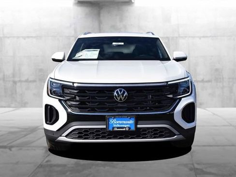 New 2026 Volkswagen Atlas Cross Sport SE image 4