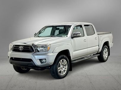 Used 2013 Toyota Tacoma 4x4 Double Cab w/ Limited Pkg
