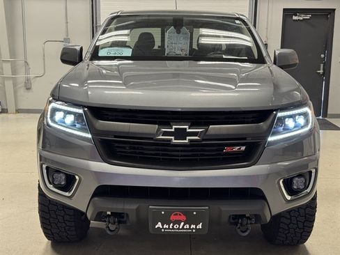 Used 2019 Chevrolet Colorado Z71 AWD/4WD image 2