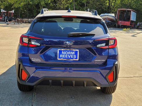 New 2025 Subaru Crosstrek 2.0i Premium image 17