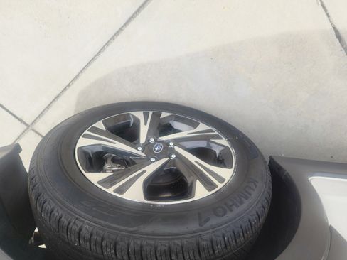 Certified 2024 Subaru Crosstrek 2.0i Premium image 9