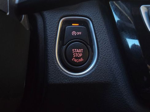 Used 2018 BMW M4 Coupe RWD image 34