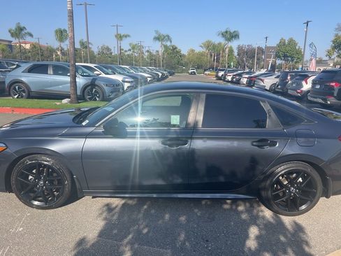 Used 2023 Honda Civic Sport image 5