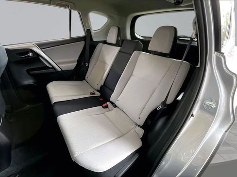 Used 2017 Toyota RAV4 XLE image 19