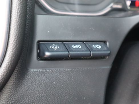 Used 2020 GMC Sierra 2500 AT4 w/ Technology Package AWD/4WD image 25