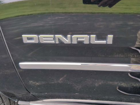 Used 2019 GMC Yukon Denali w/ Denali Ultimate Package AWD/4WD image 33