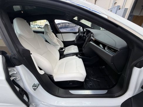 Used 2018 Tesla Model S 75D AWD/4WD image 30