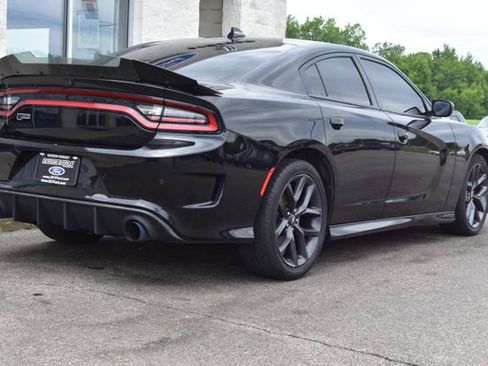 Used 2022 Dodge Charger R/T w/ Plus Group RWD image 17