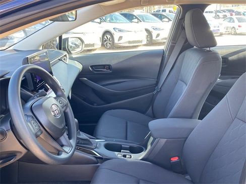 Used 2025 Toyota Corolla LE image 19