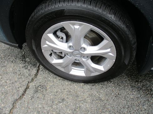 Used 2023 Honda HR-V LX image 9