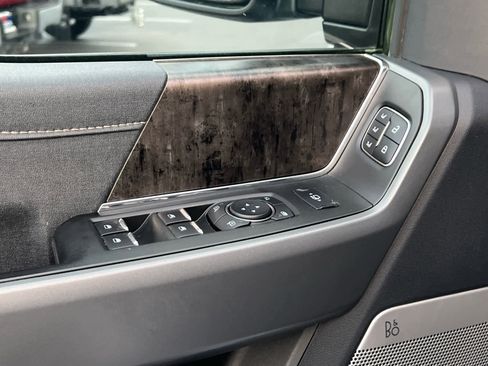 Certified 2024 Ford F350 Lariat image 28