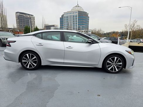 Used 2021 Nissan Maxima 3.5 SV w/ Floor Mat Group image 6