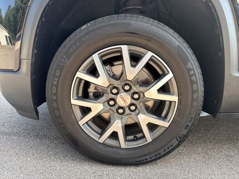 Used 2022 GMC Acadia SLE w/ Driver Convenience Package image 12