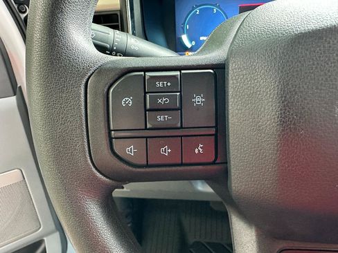 Used 2023 Ford F250 XLT w/ Black Appearance Package AWD/4WD image 31