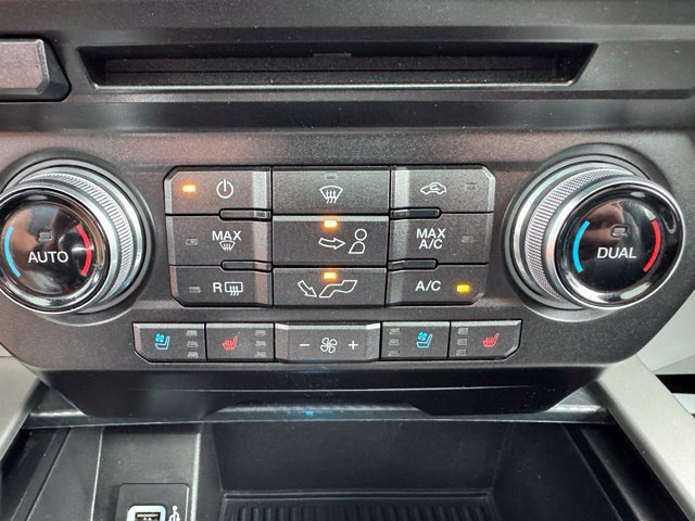 Used 2018 Ford F150 Lariat w/ Equipment Group 502A Luxury AWD/4WD image 23
