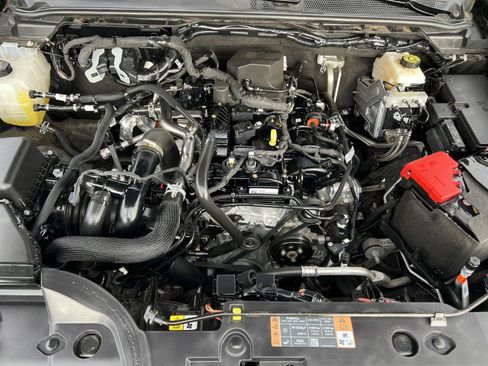 Used 2024 Ford Ranger Lariat w/ FX4 Off-Road Package image 27