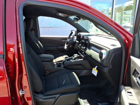 Used 2026 Chevrolet Colorado LT w/ Advanced Trailering Package AWD/4WD image 18