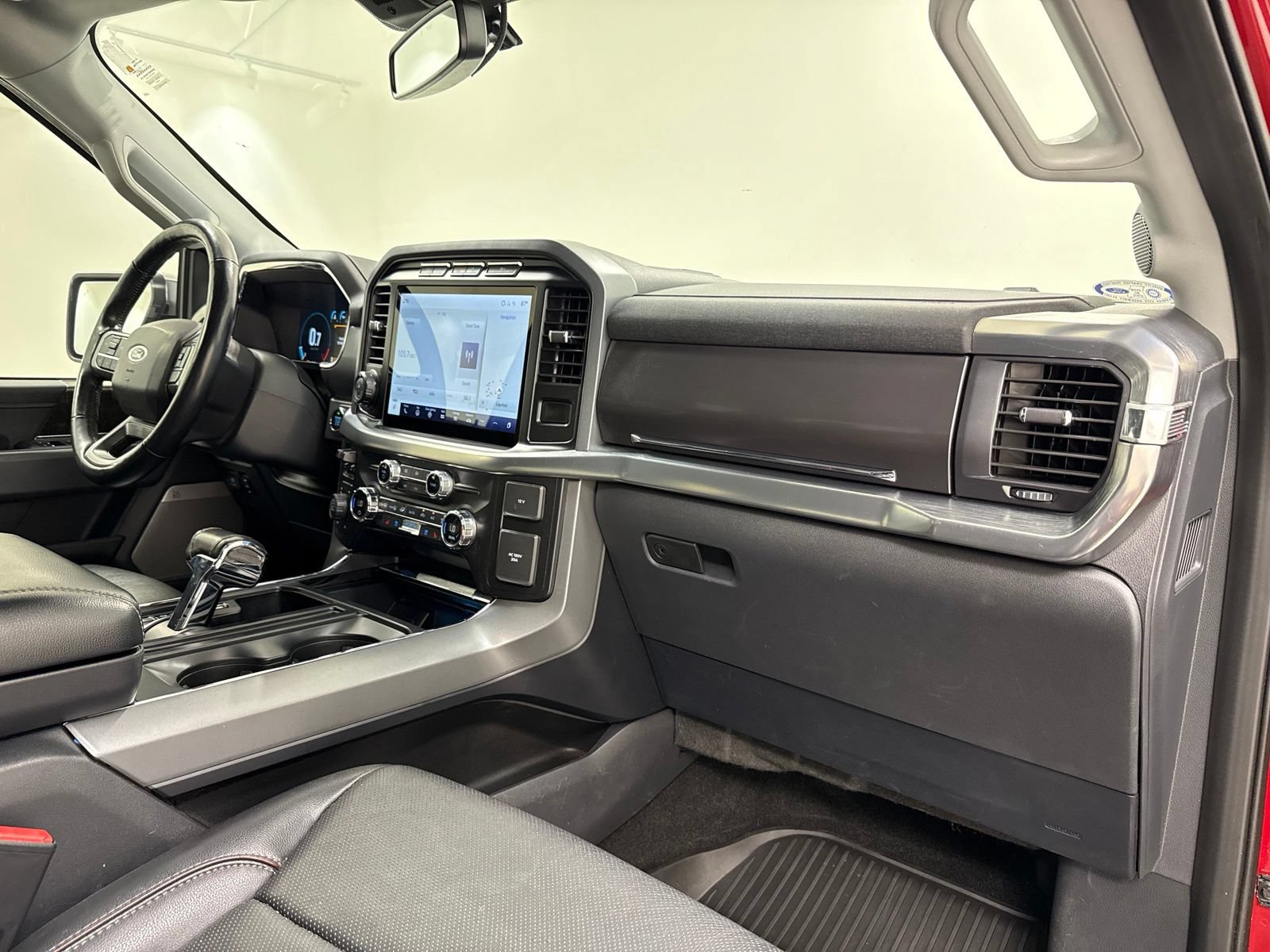 Used 2021 Ford F150 Lariat AWD/4WD image 32