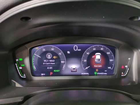 Certified 2025 Honda Civic Sport Touring image 19