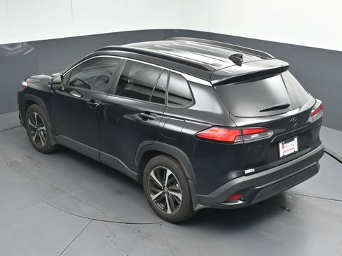 Used 2024 Toyota Corolla Cross XSE image 37