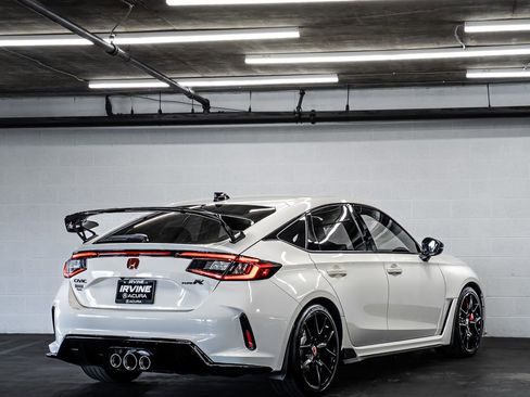 Used 2024 Honda Civic Type R image 5