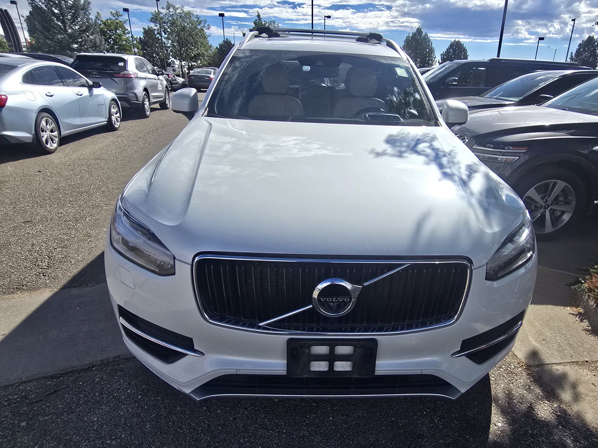 Used 2019 Volvo XC90 T6 Momentum w/ Advanced Package AWD/4WD image 8