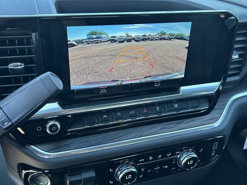 New 2026 GMC Sierra 1500 SLT AWD/4WD image 15