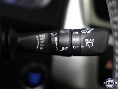 Used 2019 Toyota Highlander XLE image 24