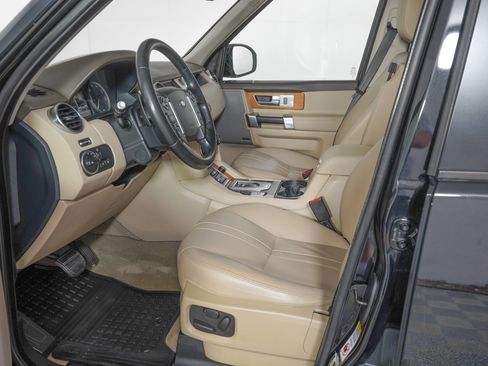 Used 2016 Land Rover LR4 HSE image 13