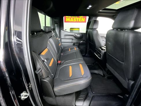 Certified 2022 GMC Sierra 1500 AT4 w/ AT4 Premium Package image 18