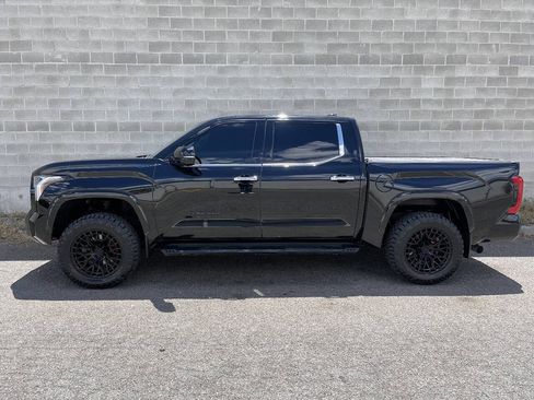 Used 2023 Toyota Tundra Limited AWD/4WD image 4