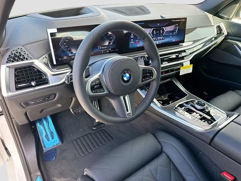Used 2026 BMW X5 M60i image 7