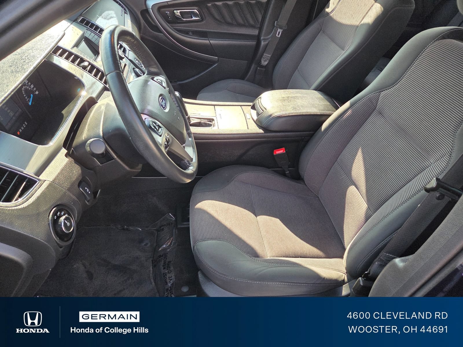 Used 2017 Ford Taurus SEL FWD image 24